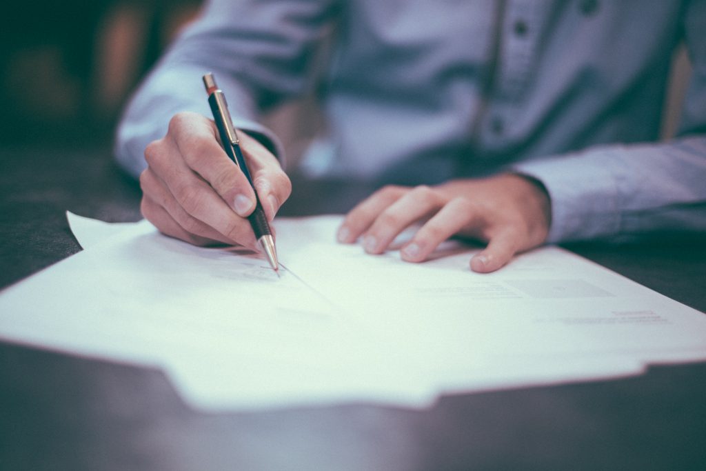 Consulta Gratuita con los Mejores Abogados Para Proceso de una Demanda por Lesiones en un Accidente, Responsable de Accidente y Lesiones Cercas de Mí en Torrance California